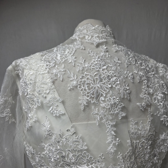 Elegant Short Wedding Dresses Tea Length Lace Satin Long Sleeves Bride Gown - Picture 9 of 9